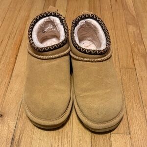 BearPaw Tan Mini Boot